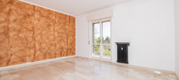 2 bedrooms Apartment in Siziano, Italy No. 372402 2