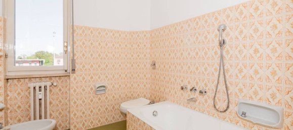 2 bedrooms Apartment in Siziano, Italy No. 372402 16