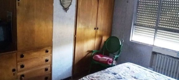 Apartamento de 3 dormitorios en León, Spain No. 158349 12