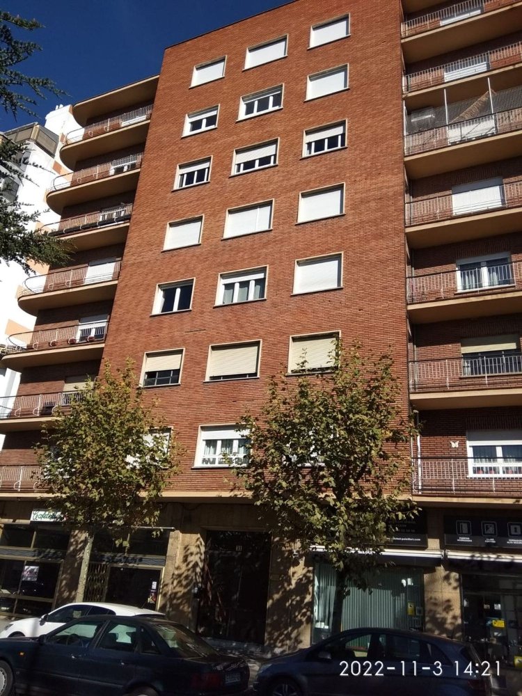 Apartamento de 3 dormitorios en León, Spain No. 158349