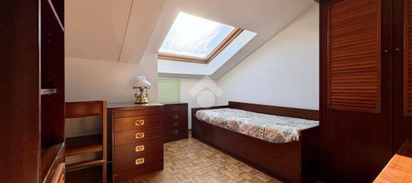 3 bedrooms Penthouse in Trieste, Italy No. 52379 27