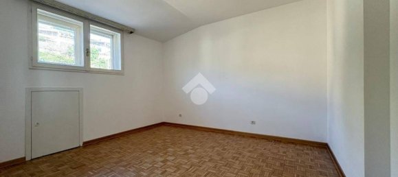 3 bedrooms Penthouse in Trieste, Italy No. 52379 30