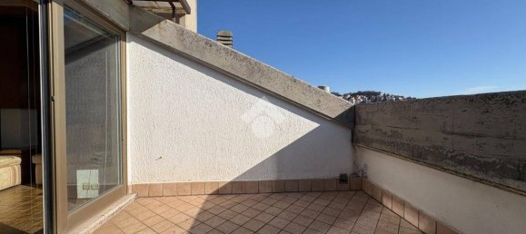 3 bedrooms Penthouse in Trieste, Italy No. 52379 22