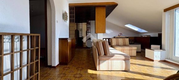 3 bedrooms Penthouse in Trieste, Italy No. 52379 24