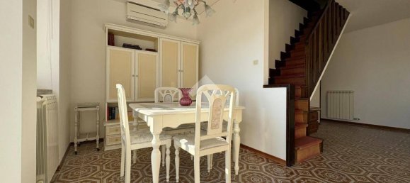 3 bedrooms Penthouse in Trieste, Italy No. 52379 5