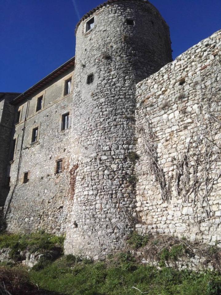 7-Zimmer Haus in Labro, Italy, Nr. 160511