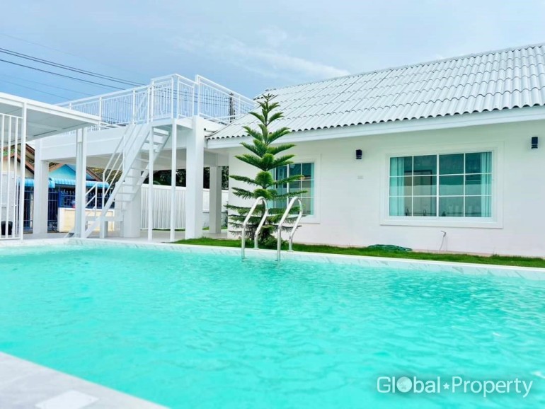 3 bedrooms Cafe / restaurant in Pattaya, Thailand No. 24618