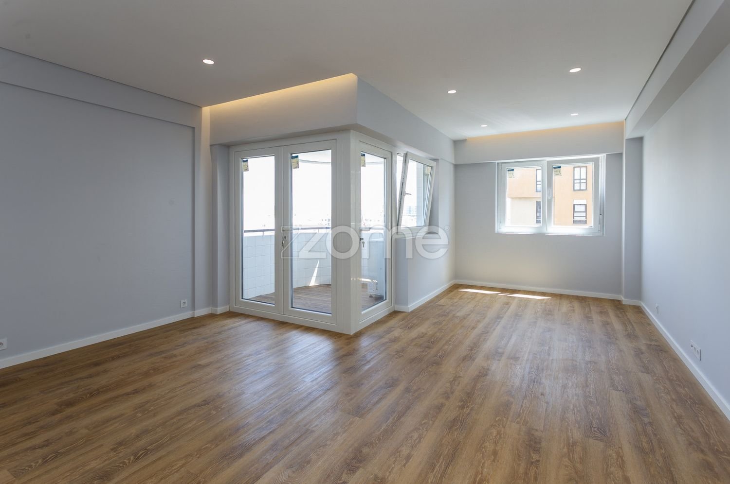 4 bedrooms Apartment in Matosinhos, Portugal No. 238323