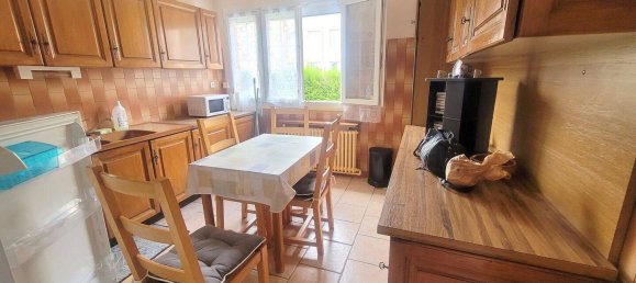 3 bedrooms House in Chambly, France No. 236588 3