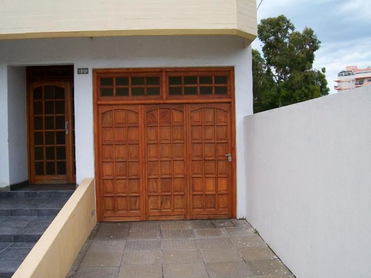 2 bedrooms Apartment in Mar del Plata, Argentina No. 84039