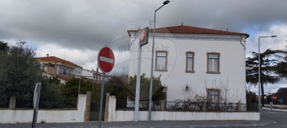 455m² Building in Crato, Portugal No. 69739 4