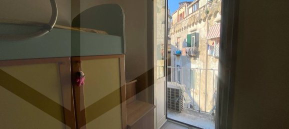 4 rooms Apartment in Naples, Italy No. 96974 29