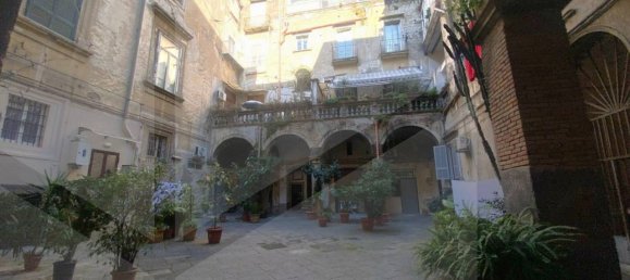 4 rooms Apartment in Naples, Italy No. 96974 10
