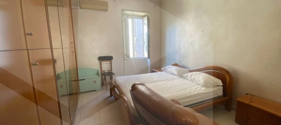4 rooms Apartment in Naples, Italy No. 96974 13