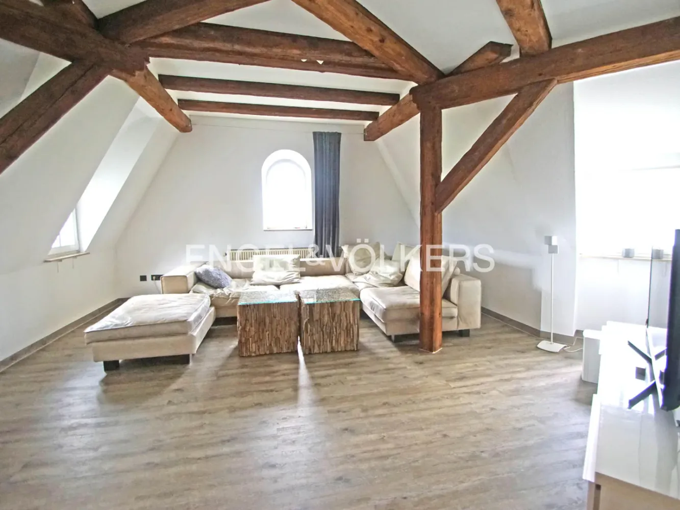 Квартира с 2 комнатами в Нюрнберг, Германия № 325474