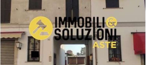 2 rooms Apartment in Busto Arsizio, Italy No. 184595 2