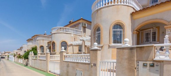 Adosado de 2 dormitorios en Torrevieja, Spain No. 186457 3