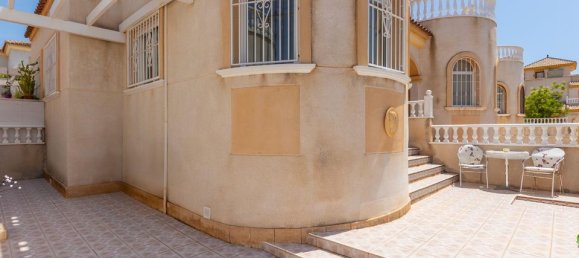 Adosado de 2 dormitorios en Torrevieja, Spain No. 186457 2