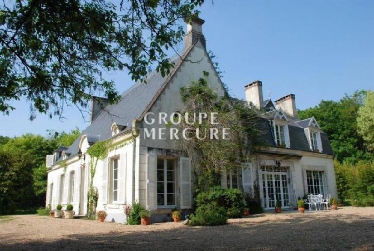 6 bedrooms House in Vendome, France No. 16646