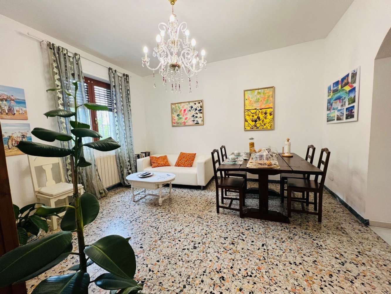 5 bedrooms Villa in Montignoso, Italy No. 364666