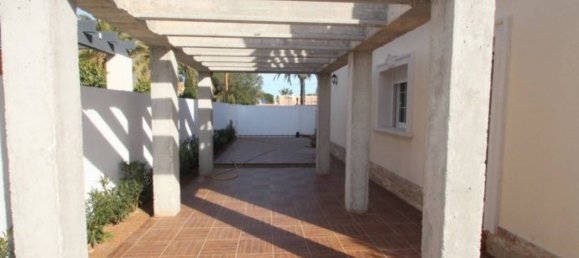 4 bedrooms Villa in Cabo Roig, Spain No. 128842 12