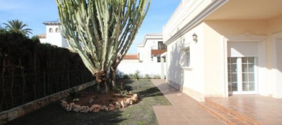 4 bedrooms Villa in Cabo Roig, Spain No. 128842 9