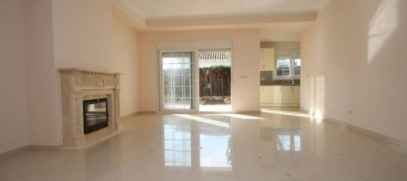 4 bedrooms Villa in Cabo Roig, Spain No. 128842 5