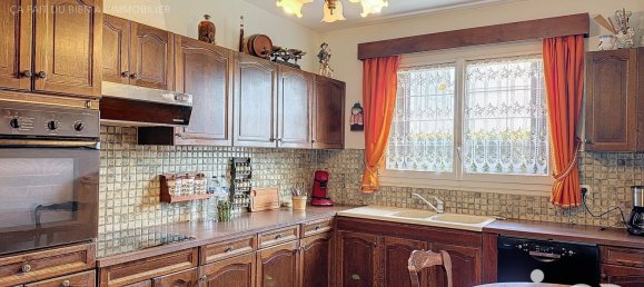 3 Schlafzimmer Haus in Villemandeur, France, Nr. 57112 10