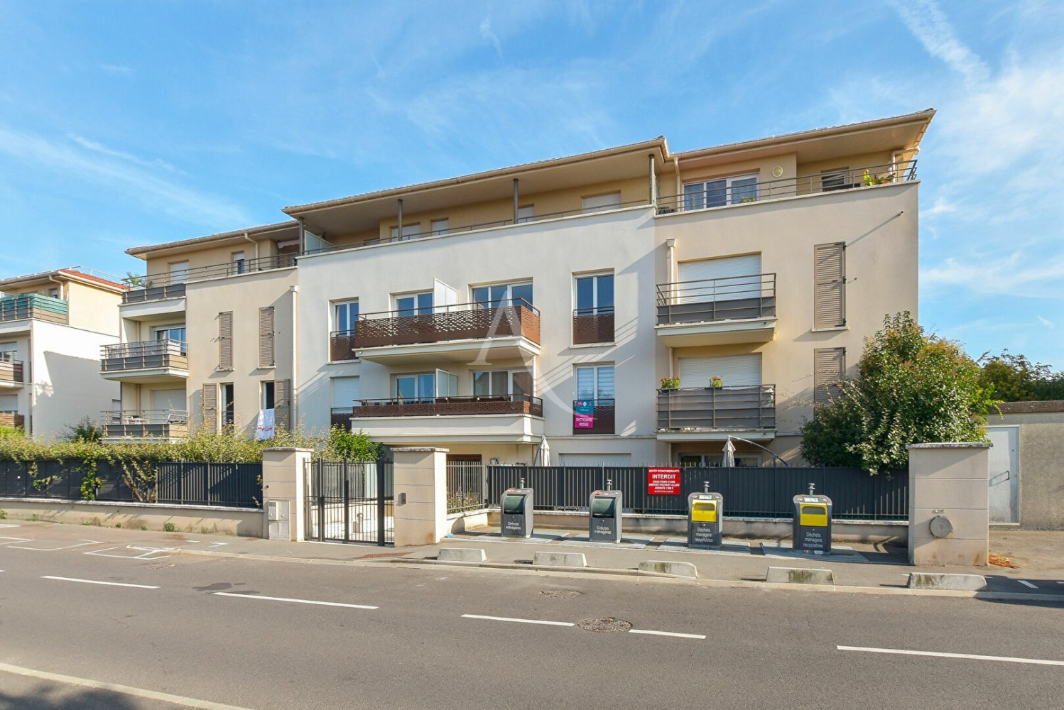 1 bedroom Apartment in Brie-Comte-Robert, France No. 297051