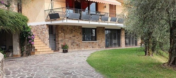 4 rooms Villa in Gardone Riviera, Italy No. 8013 6