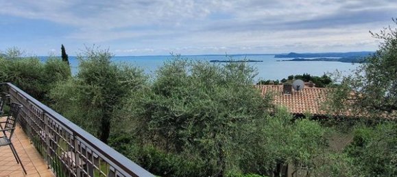 4 rooms Villa in Gardone Riviera, Italy No. 8013 12