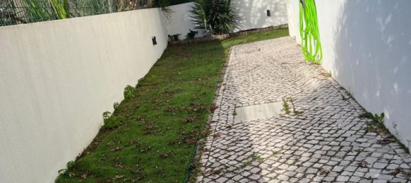 4 bedrooms House in Barreiro, Portugal No. 85037 14