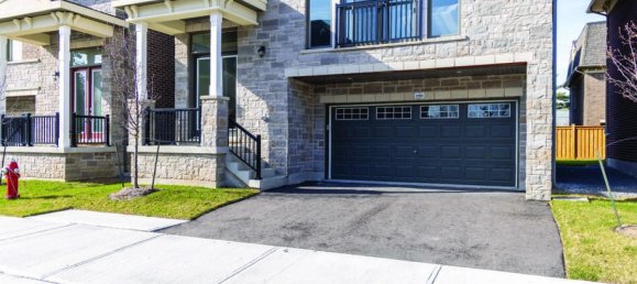 4 bedrooms House in Mississauga, Canada No. 88 2