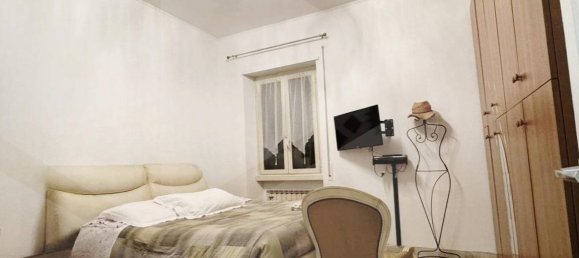 2-salle Appartement à Rome, Italy No. 21220 3
