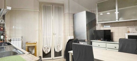 2-salle Appartement à Rome, Italy No. 21220 2