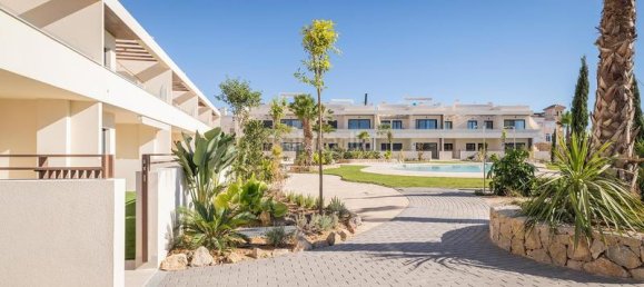 2 Schlafzimmer Villa in Torrevieja, Spain, Nr. 48348 7