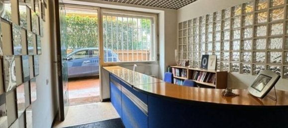 3 bedrooms Villa in Rome, Italy No. 366063 2