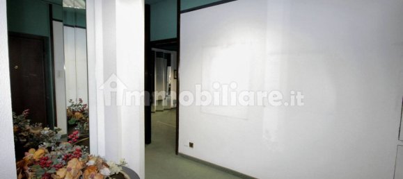 3 bedrooms Apartment in Milan, Italy No. 328378 23