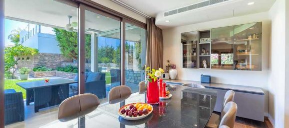 6 bedrooms Commercial property in Aradippou, Cyprus No. 18932 17