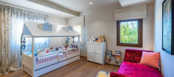 6 bedrooms Commercial property in Aradippou, Cyprus No. 18932 2