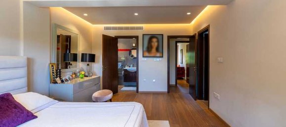 6 bedrooms Commercial property in Aradippou, Cyprus No. 18932 9