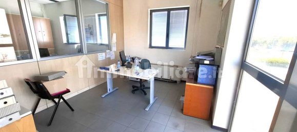 2 rooms Warehouse in Parma, Italy No. 378556 14