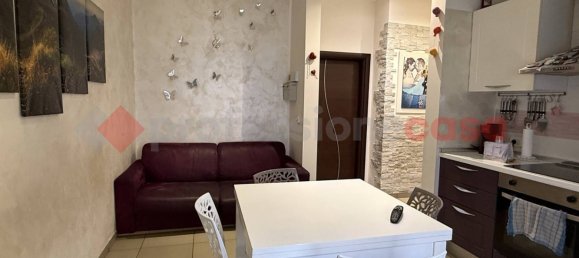 2-salle Appartement à Taranto, Italy No. 272466 10