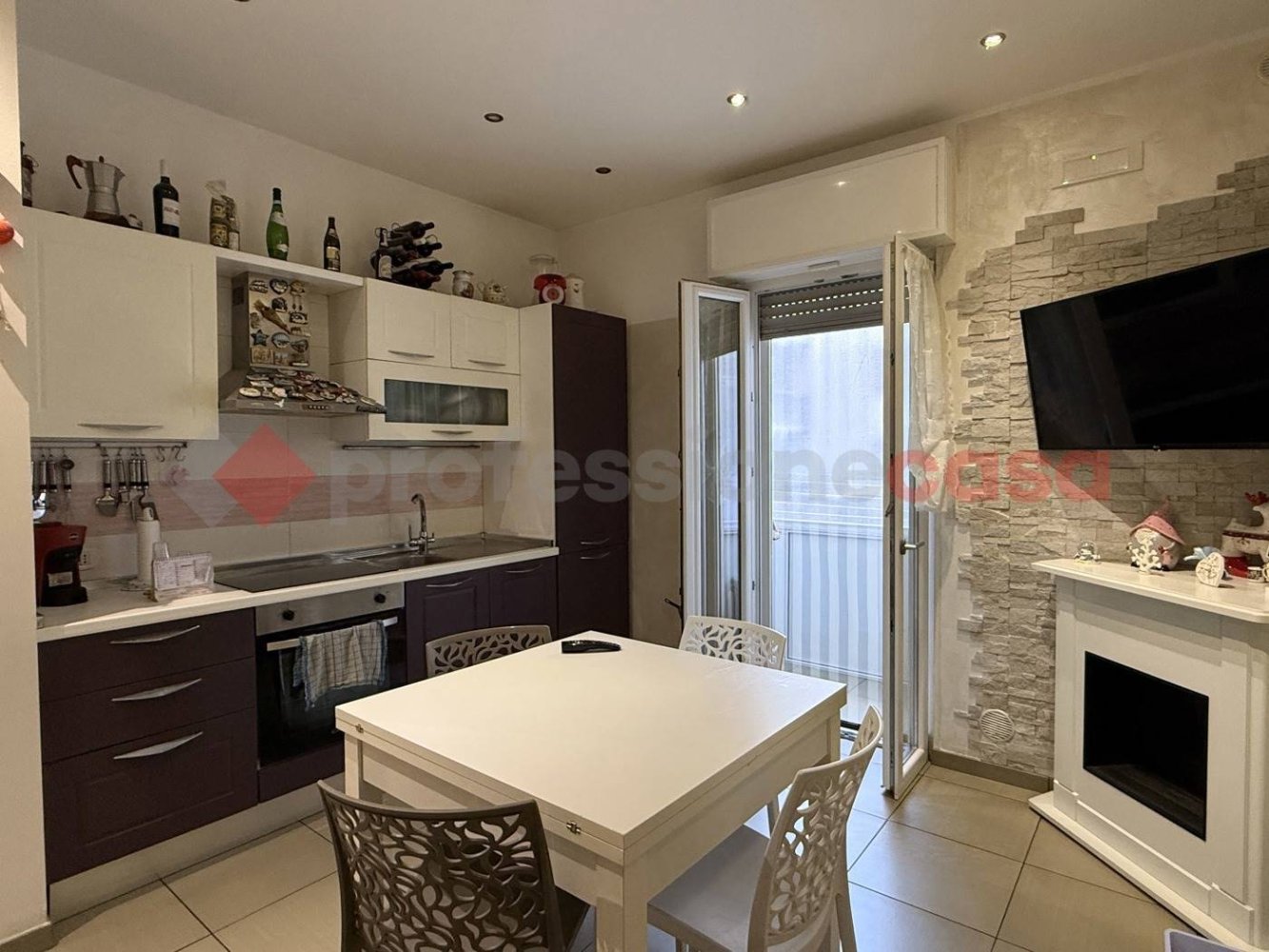 2-salle Appartement à Taranto, Italy No. 272466