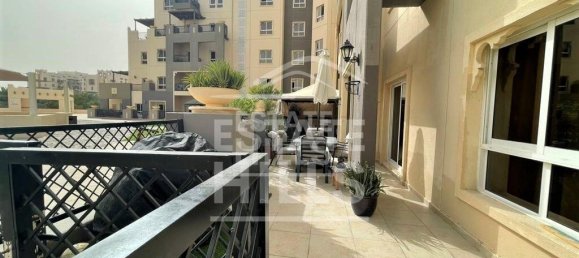 3 bedrooms Apartment in Remraam, UAE No. 5139 8