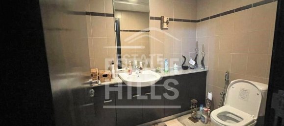 3 bedrooms Apartment in Remraam, UAE No. 5139 4