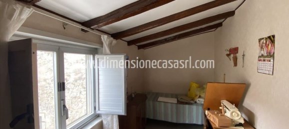 5 rooms House in San Cataldo, Italy No. 140932 11