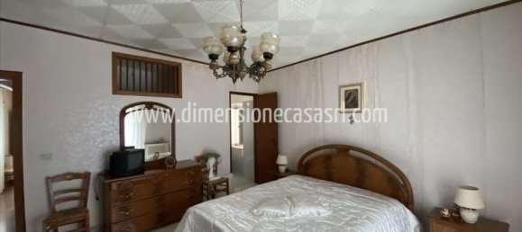 5 rooms House in San Cataldo, Italy No. 140932 9