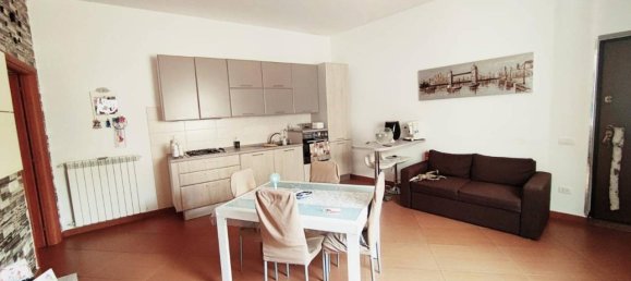 3 rooms Apartment in Casamarciano, Italy No. 76563 2
