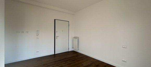 3 rooms Apartment in Florence, Italy No. 270190 3